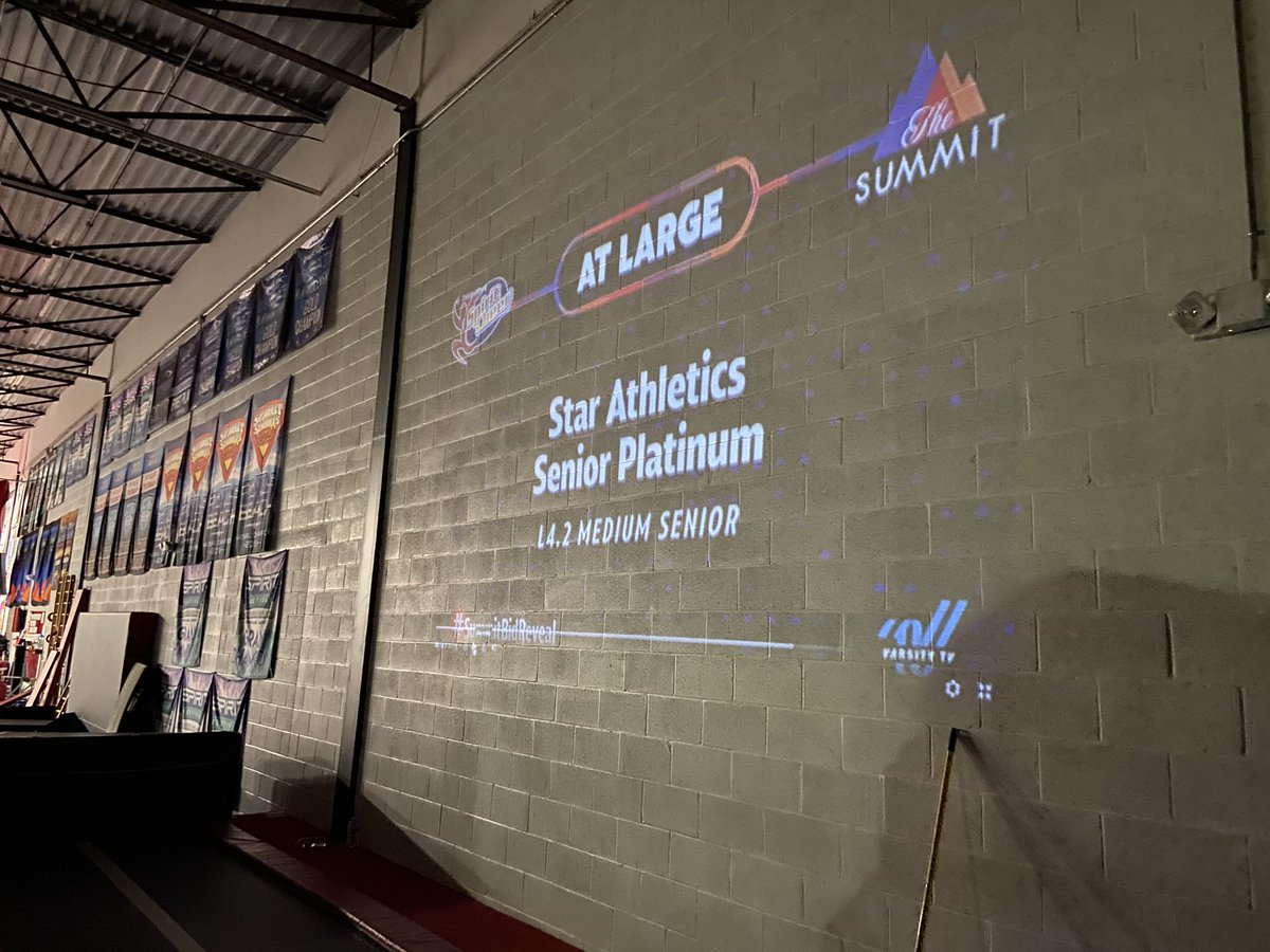STAR_SrPlatinum's tweet photo. Making it happen #thestarway ⭐️ We did it!!! @VarsityAllStar SUMMIT BOUND 🏔🏔🏔🏔 @STAR_TeamStar #starBIG10 #PLATSback 💞✨ https://t.co/scBBAybKJl
