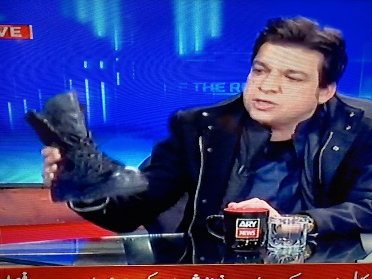 iqrarulhassan's tweet photo. Right now... on ARY News !! https://t.co/qYIxl77wXs