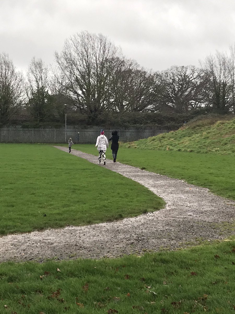 Willowbrook_PE's tweet photo. A few dedicated families running in today’s wind and rain ☔️💨🌬 @PEG_Exe #activefamilies #tokyotrail #activeexeter #familymile https://t.co/9uwz89hIFC