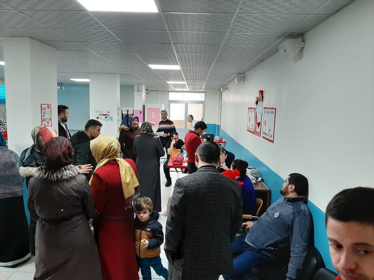 MuslumeAli's tweet photo. Müslüme Ali Yaman İlkokulu olarak Türk Kızılay ı ile birlikte gerçekleştirmiş olduğumuz KANpanyamıza destek veren fedakâr velilerimize canı gönülden teşekkür ediyoruz.               
#TürkKızılayı
#BizeBirİnsanMektebiLazım 
#GelişimDavamız 
#KANpanya
#KonyaMem
#eğitim2023 https://t.co/GGuIB3Io6C