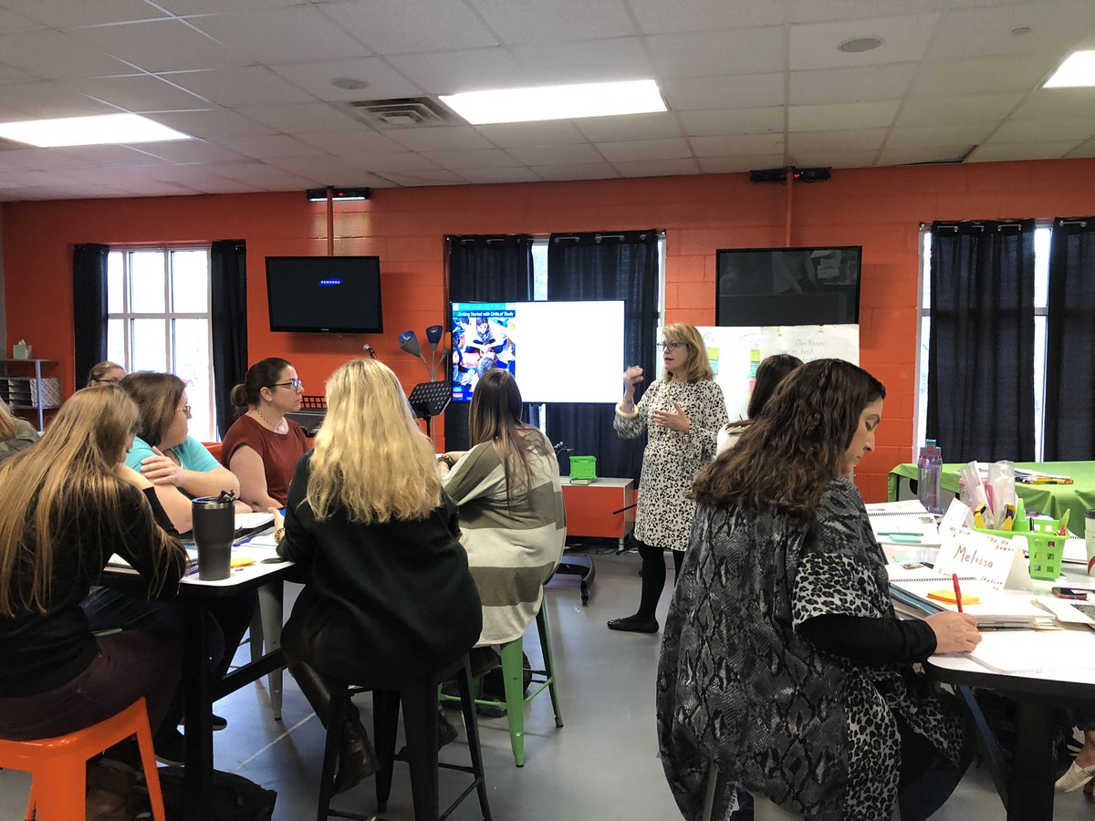lyssareads's tweet photo. I love learning with Lori Levan! This writing workshop session is hands on and fun! Thank you @COBB_ELA for the opportunity! https://t.co/0S0HlKPSTD