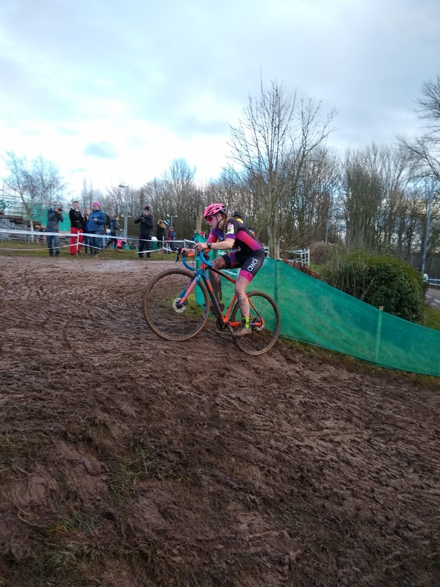 In 2012 I met <a href="/JoRowsellMBE/">Joanna Rowsell MBE OLY</a> at <a href="/suttoncycling/">Sutton Cycling Club</a> and this  inspired me to start racing cyclocross. It was great to meet her again #crosschamps2020 and tell her this. Probably had the best race of my CX season so a big thanks to everyone who has helped and supported me.@livAWOLSpokd