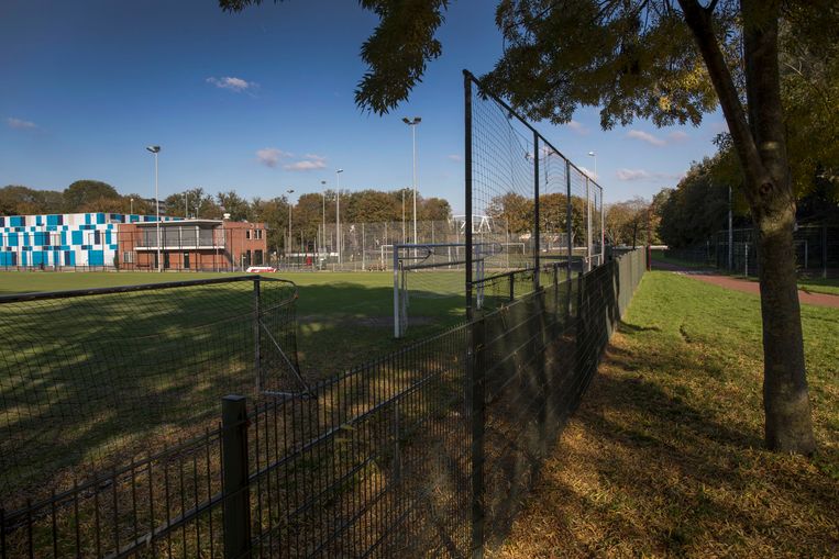 KickHommes's tweet photo. Voetbalvereniging DWSV is definitief uit de competitie gezet na herhaaldelijk wangedrag, zo meldt gemeente Utrecht.
Over SVA Papendorp volgt spoedig nieuws
#dwsv #amateurvoetbal
Lees hieronder nogmaals waarom:
https://t.co/LyQU423PwJ https://t.co/xazCsY0GsS