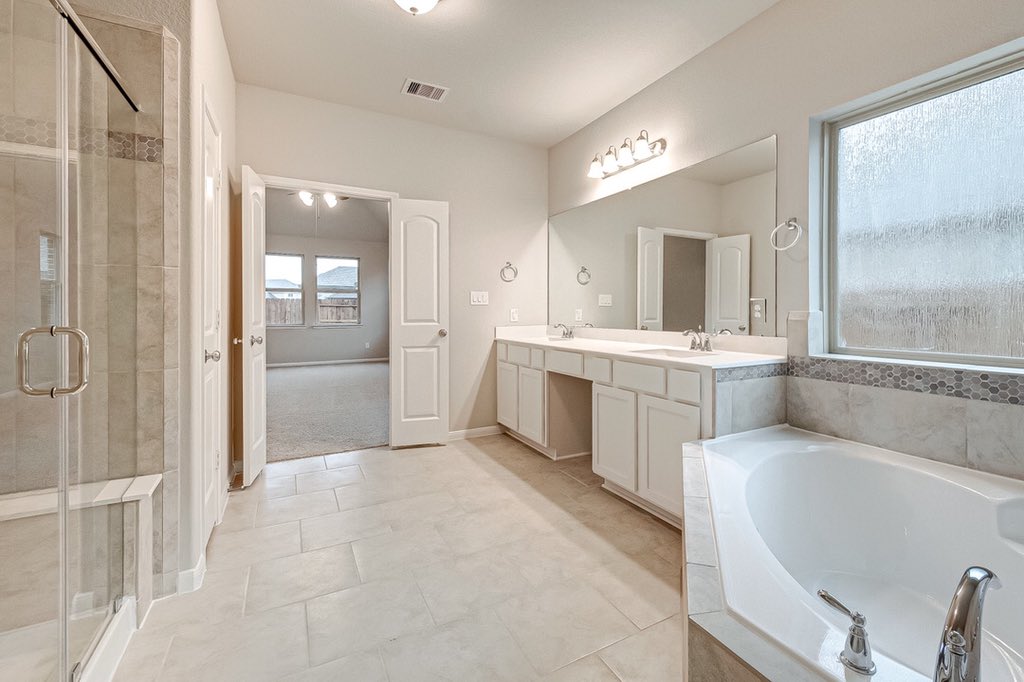 khovhouston's tweet photo. Welcome home! 🏡 This is your LAST CHANCE to own a gorgeous #khov home at StoneCreek Estates in #rosenbergtx! With light and bright selections and a charming exterior, this house is just waiting for your personal touches. Call us today for full listing details - 713-590-4500. https://t.co/cmiCUXzNe5