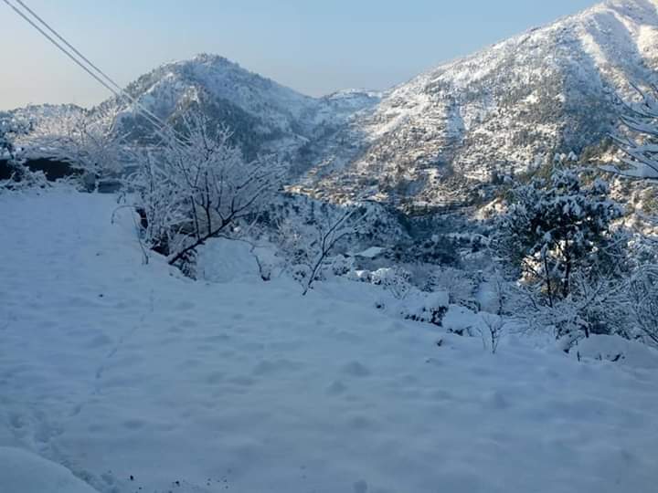 kalsoomzeb's tweet photo. Beautiful #Beergali #mahabanswabi https://t.co/Kna9WQ00Gi