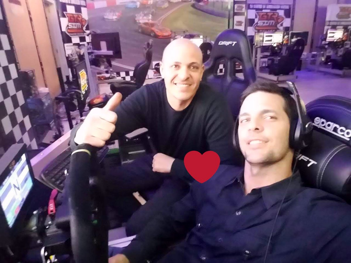 Kriptocar's tweet photo. Seguimos contigo bro @MartinSolari78!!
Junto con nuestro hermanito arácnido @Arana_racing pudimos vivir juntos los mejores momentos desde que empezamos en este mundillo #SimRacing
❤️❤️❤️❤️❤️❤️❤️❤️❤️❤️❤️❤️❤️❤️Nunca te vamos a olvidar Martini ❤️❤️❤️❤️❤️❤️❤️❤️❤️❤️❤️❤️❤️ https://t.co/kIqYFtyTZy