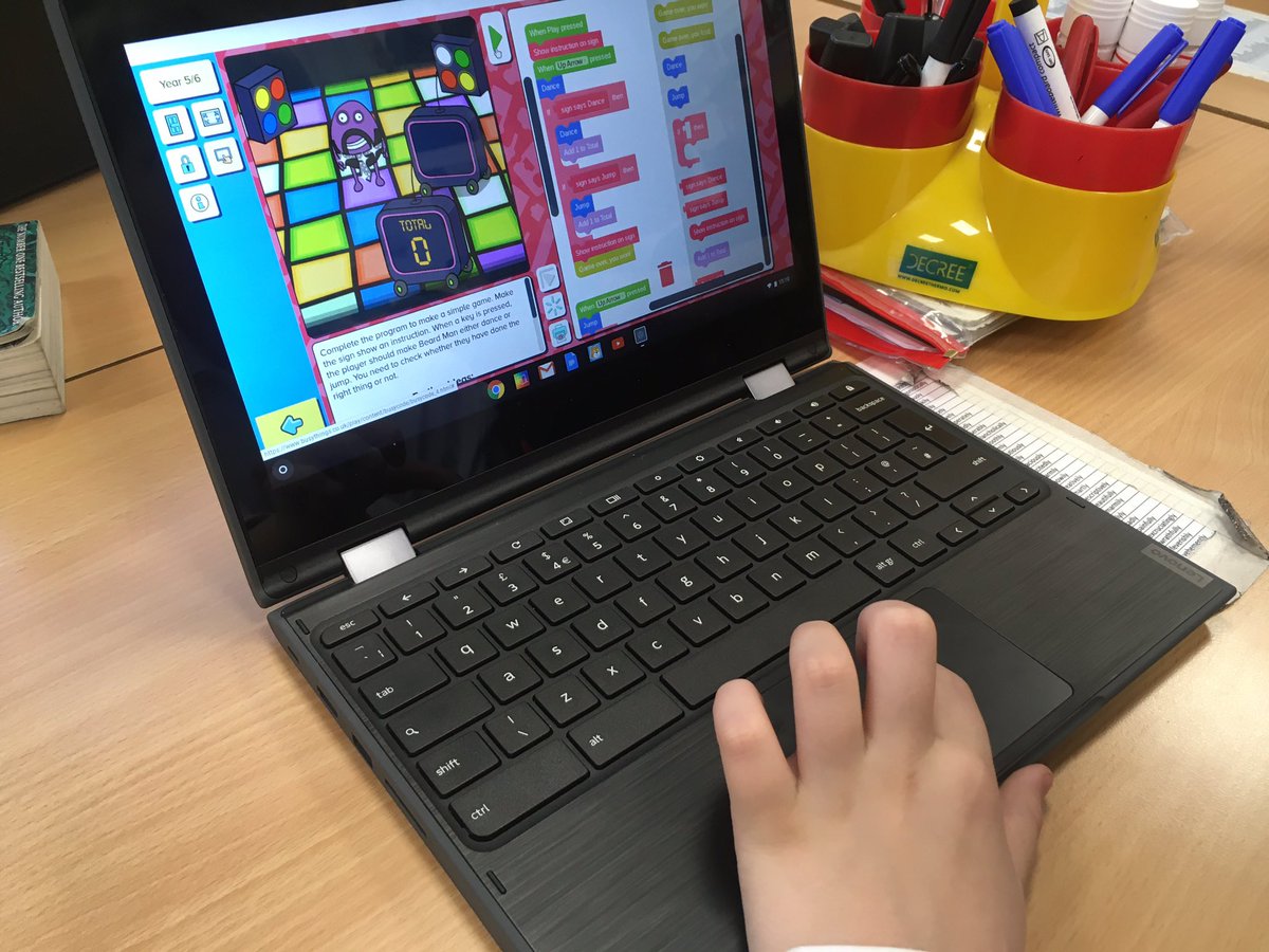 BradleyDardis's tweet photo. Final lesson of the day with year 6 looking at variables in block based code using https://t.co/eSdPY7LwFJ @just2easy_com @busythings
Great determination shown by Y6 with a tricky complex
#Computing #Onlinesafety #islington #Islingtoncomp School Celebrations #SID2020 https://t.co/pmwzxdUoaa