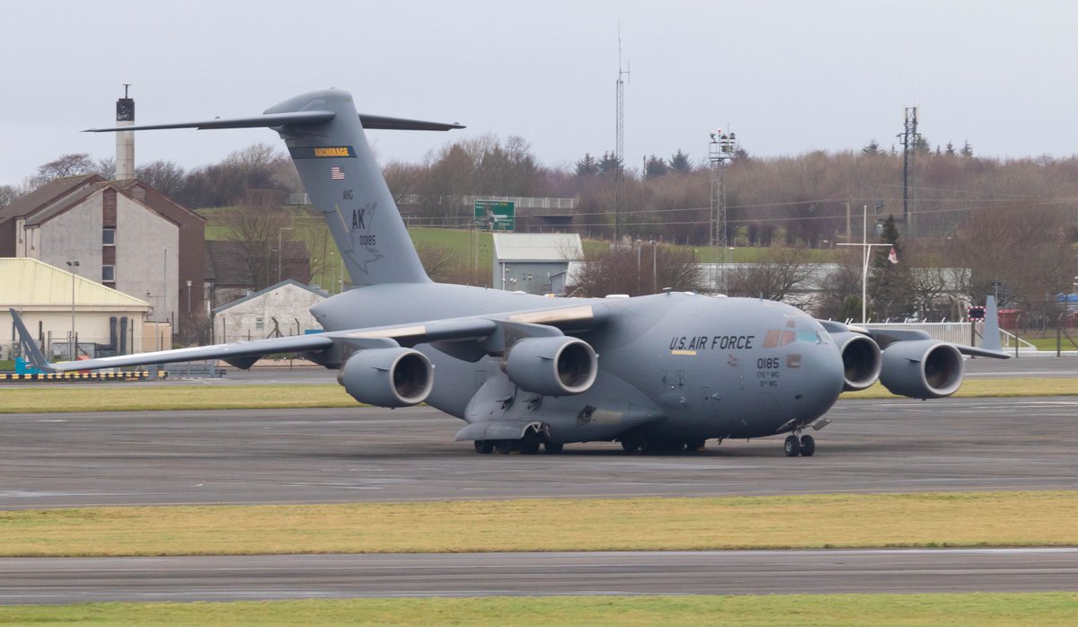Andy007_SR_A's tweet photo. #USAF 🇺🇸

97-0044 / #RCH247 / #AE07F6
C-17A
Wright Patterson AFB > Prestwick

00-0185 / #RCH401 / #AE08CF
C-17A
Dover AFB > Prestwick

84-0087 / #VALOR11 / #AE01B0
C-21A
Ramstein AB > Prestwick

Today's photographs from a few hours spent at Prestwick... https://t.co/QkM0qVK3Lt
