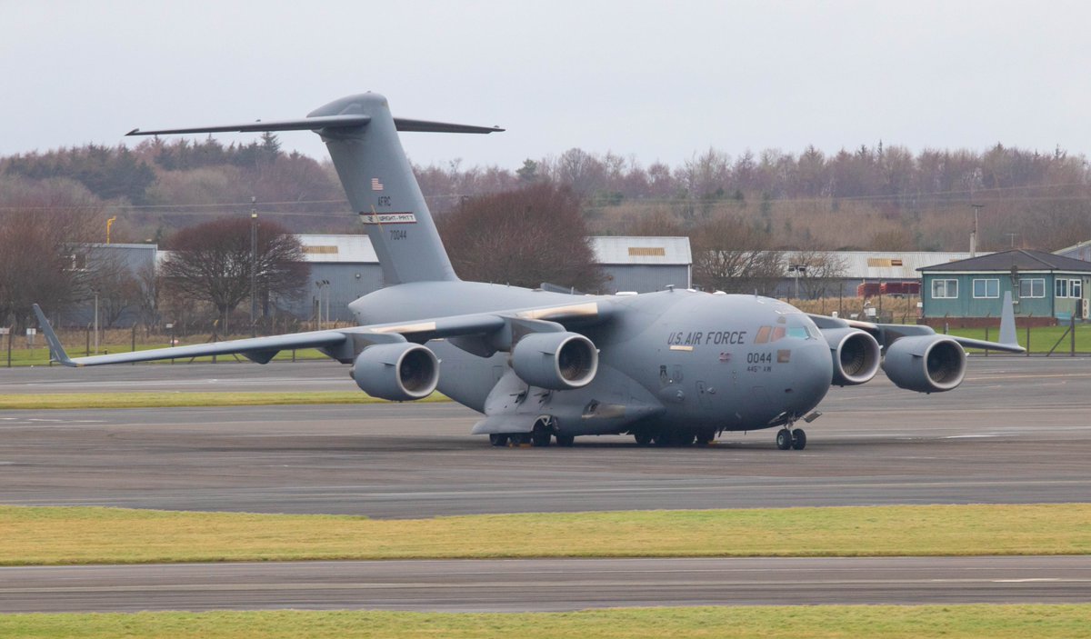 Andy007_SR_A's tweet photo. #USAF 🇺🇸

97-0044 / #RCH247 / #AE07F6
C-17A
Wright Patterson AFB > Prestwick

00-0185 / #RCH401 / #AE08CF
C-17A
Dover AFB > Prestwick

84-0087 / #VALOR11 / #AE01B0
C-21A
Ramstein AB > Prestwick

Today's photographs from a few hours spent at Prestwick... https://t.co/QkM0qVK3Lt