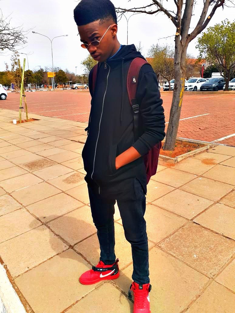 katlor_za's tweet photo. Young nigga just turned 18💯❤️ https://t.co/fK9pfZ4ziP