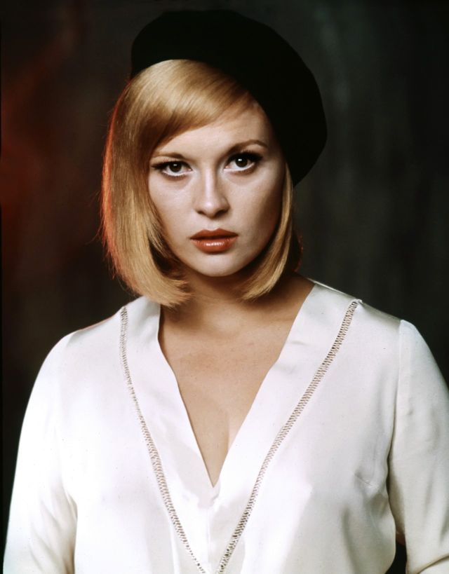 Happy birthday Faye Dunaway!! 