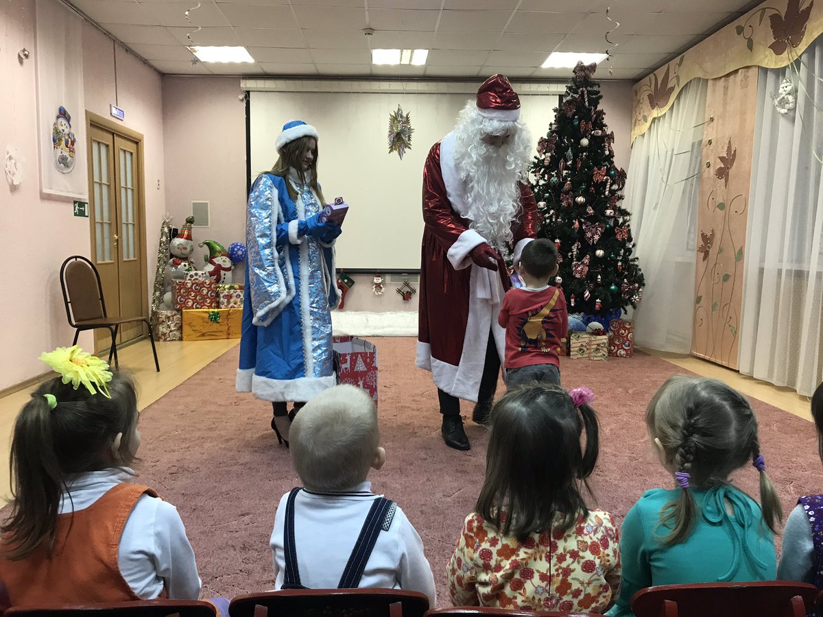 Поздравили детишек из детского дома «Родничок» с новогодними праздниками. 
Встреча получилась очень дружелюбной и тёплой. #МП37