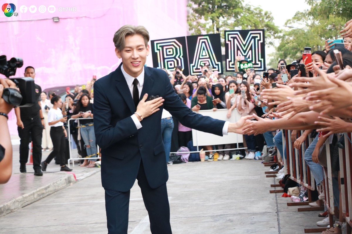 WilasineeSaeti1's tweet photo. ป้ายไฟน้องคือเด่งมาก อลังมาก เเงง มีเเต่คนนอกด้อมชมป้ายไฟเรา 🙏🙏🙏😭😭 #BamBam https://t.co/nQ27sVeNzL