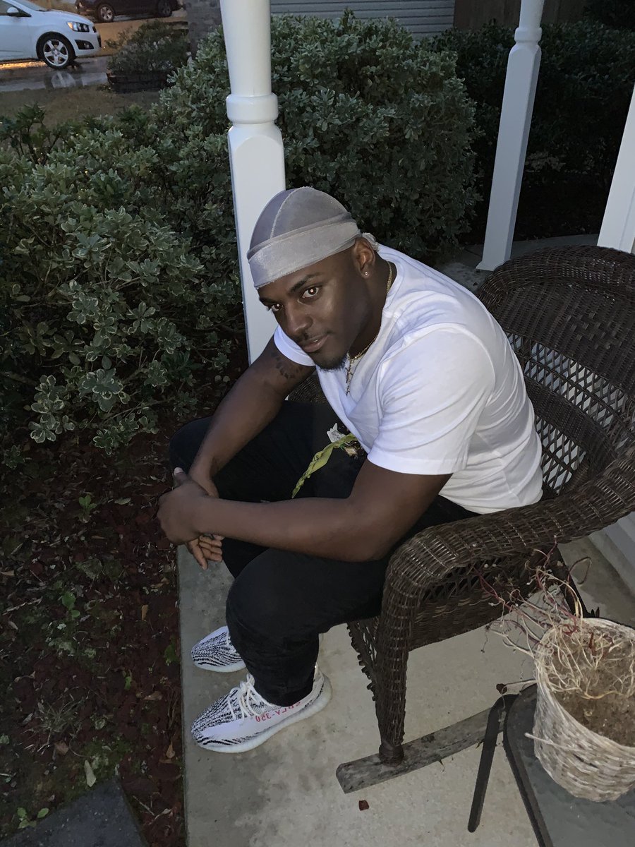 _shareef__'s tweet image. 6’2  255