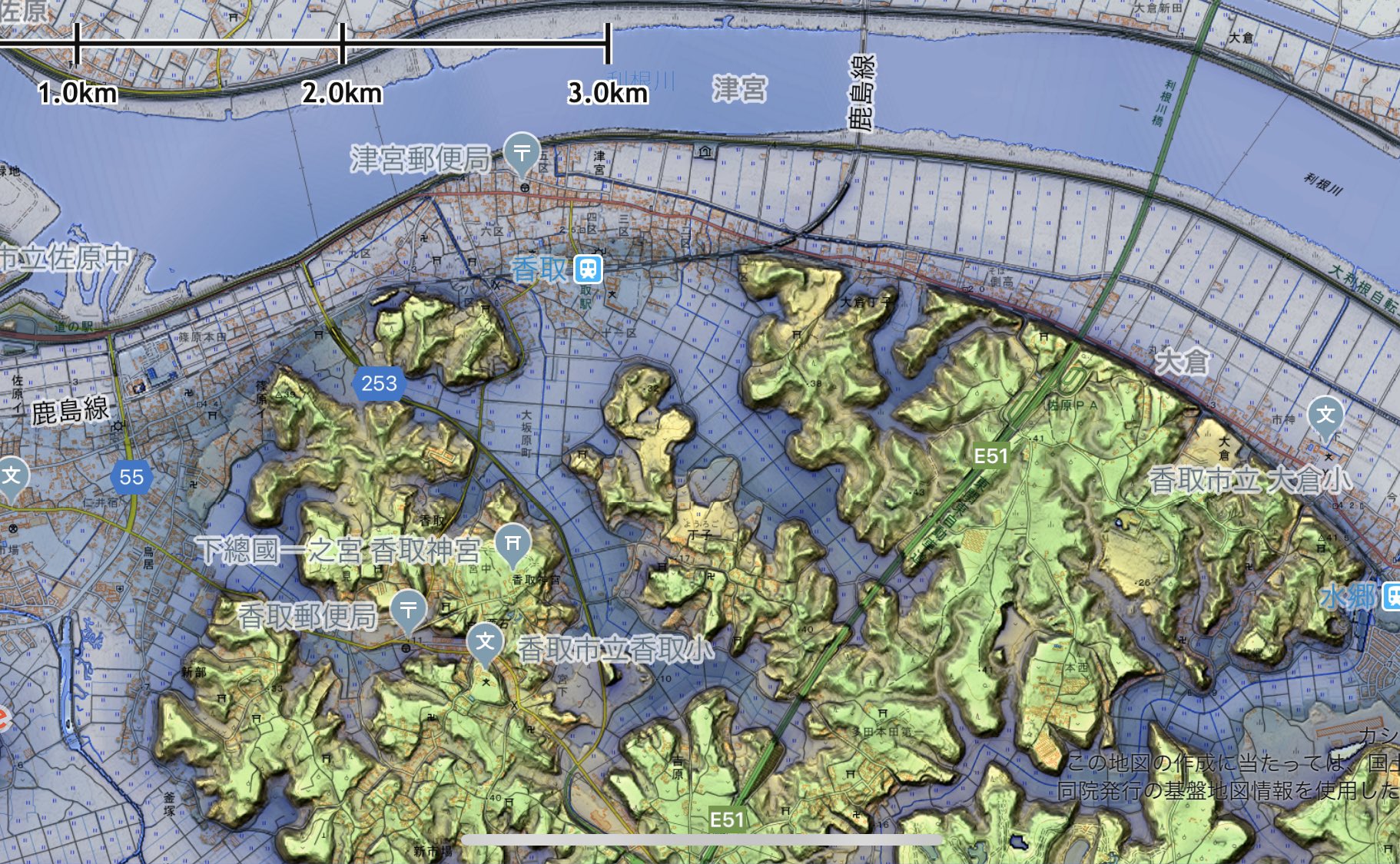 Mantrapri さて 香取神宮周辺 を地形マップで見てみると 往時は非常に優秀なラグーンであったことが伺えます 古代ではここから北は香取 海といって 霞ヶ浦を包括する巨大な内海でした おそらく古代の畿内政権がこのラグーンあたりから内海を見ての 香取