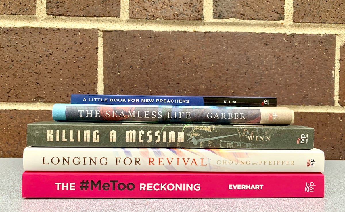 ivpress's tweet image. From little books to big topics, this week's new releases are important reads you won't want to miss. Check them all out at ivpress.com! 

#MeTooReckoning @rutheverhart  #KillingAMessiah @matthewdkim #LongingForRevival @jameschoung @BreakthroughSD