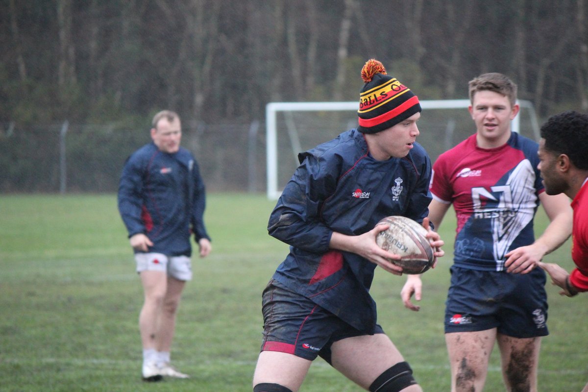 sapperrugby's tweet photo. Wet &amp; Windy as the #Sappers complete their training session this afternoon ready to take on the #Gunners tomorrow! @HESCOGroup @armyrugbyunion @Proud_Sappers @ArmySportsLTRY @ArmySportASCB https://t.co/JmlDtZmtIb