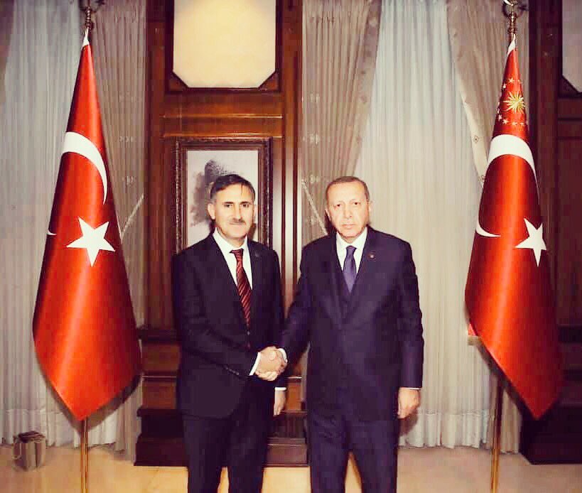 Genel Başkanımız Semih Durmuş, 
sağlık çalışanlarını en çok mağdur eden DÖNER SERMAYE sisteminde yaşanan adaletsizlikle ilgili çözüm önerilerini Sayın Cumhurbaşkanımıza sundu.
Ayrıca istihdam sorunu,sözleşmeliler, sağlıkta şiddet, şehir hastaneleri vb. konular gündeme getirildi.