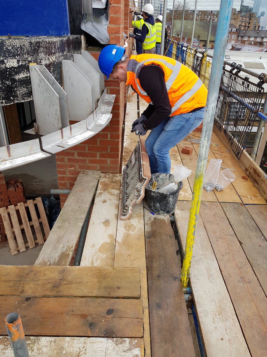 aca_studiosltd's tweet photo. First site visit of the decade! Brickwork progressing on the upper floors and Webber Street! #ACA #onsite #mixeduse #housing #construction #constructionworkers #architecture
#webberstreet #newhomes https://t.co/4XXRkJagUU