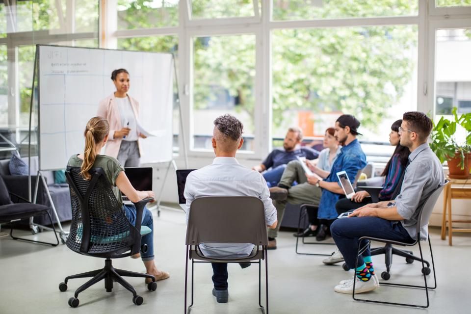 IoPrcp's tweet photo. Agile isn't just for tech or IT teams. Here's what happened when an entire marketing department embraced Agile via @MuhammadInc @perqmarketing #agile #marketing #business #teamwork #teams #workplace #productivity https://t.co/AiihcEdXh6 https://t.co/94fTlZuqaR