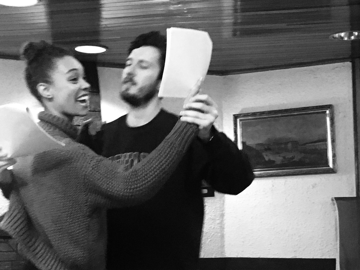 MiriamLucia5's tweet photo. Actors workout every Tuesday #CAS #clerkenwellactorsstudio #scenestudy #coldreadings #actorslife #audition #casting https://t.co/FgpEEZhaE1