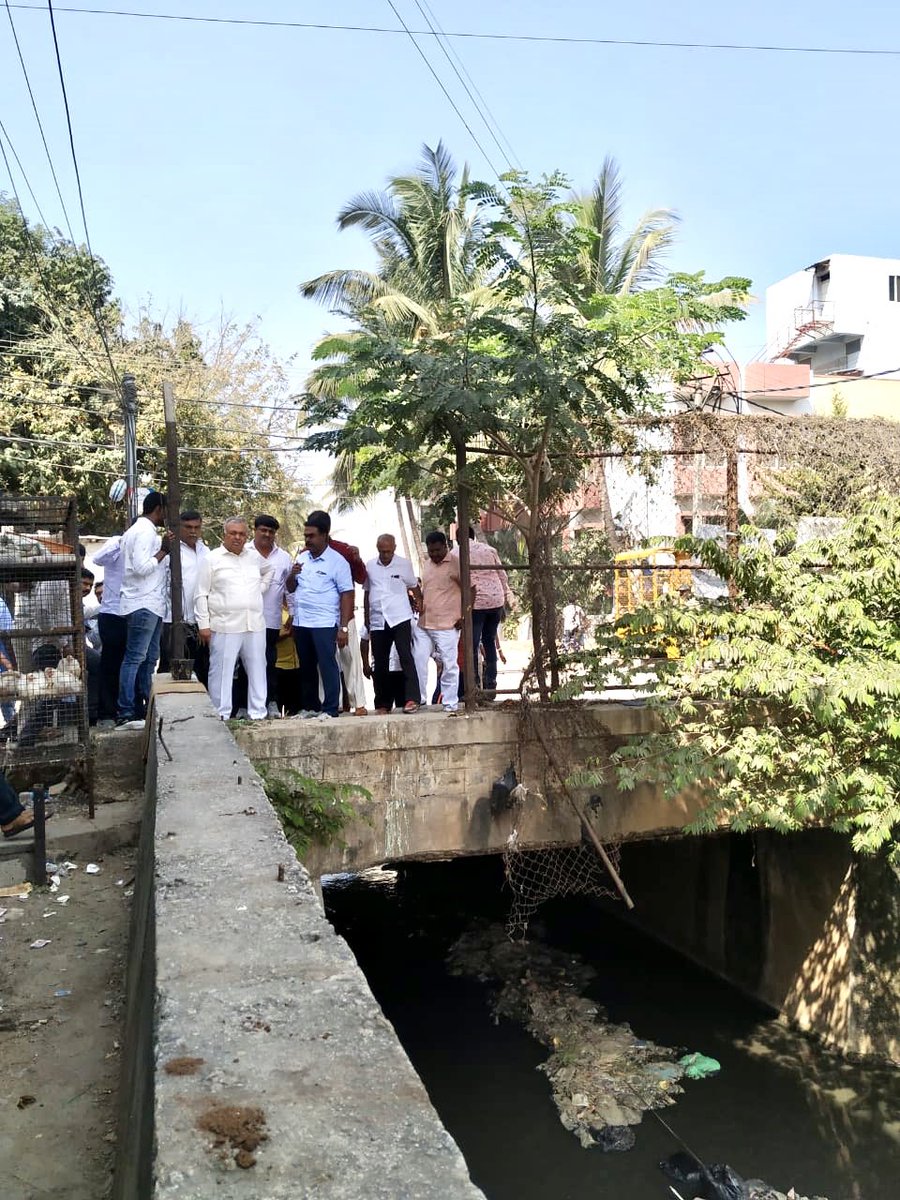 RLR_BTM's tweet photo. Quality of roads connecting #Koramangala - #STBed were also inspected and the concerned officials were instructed to take all appropriate measures to maintain good quality of roads and ensure free flow of rainwater.
2/2 https://t.co/BKMvQyHhxW