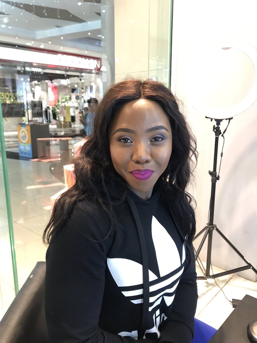 BabeZee_za's tweet photo. Any one ready to take up the space in my heart ?Fakani I CV ke ndizokhetha #No ben10’s are allowed #Only single single Grootmans https://t.co/J2vJfkOzJ0