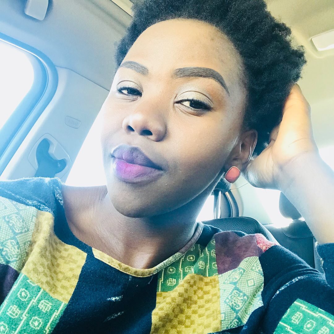 BabeZee_za's tweet photo. Any one ready to take up the space in my heart ?Fakani I CV ke ndizokhetha #No ben10’s are allowed #Only single single Grootmans https://t.co/J2vJfkOzJ0