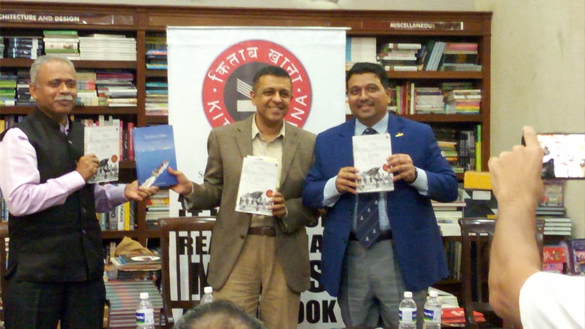 JohnsonOdakkal's tweet photo. @TheBrownBeagle @KitabKhanaBooks @srikantkesnur @KapilChandni @HarperCollinsIN Twas an honour to be in elite company! #TheForgottenFew is a worthy Narrative of a vital component of Indian evolution in run up to independence! #TimelessWake got a fresh lease
@SandeepUnnithan @nitingokhale @jugalrp @Anandans76 @scribesoldier @CaptDKS @snlbalakrishna1 https://t.co/4nxy81Cs0p