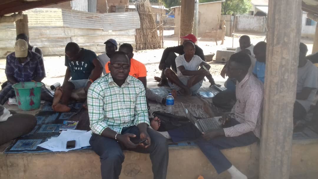 WomenInLiberat1's tweet photo. Happening now is our #AtayaChat in #Basse #Mansajang. Through the #atayachat we engage young men in the fight against #SGBV. We thank our partners @SitesConscience @GIJTR for the continuous support in engaging communities in #Gambiaโs #TJ process https://t.co/6vCOEpcsRp