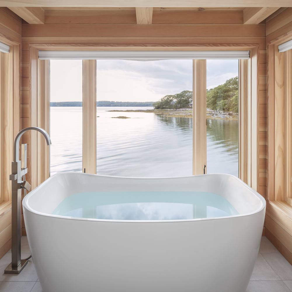 kaplanthompson's tweet photo. Water features vs. water views: does one win or can they share the prize? 

Photo by Irvin Serrano Photography. 

#architecture #design #mainearchitecture #bathroomdesign #bathtub #waterviews #kaplanthompsonarchitects https://t.co/1IGJbJotOK