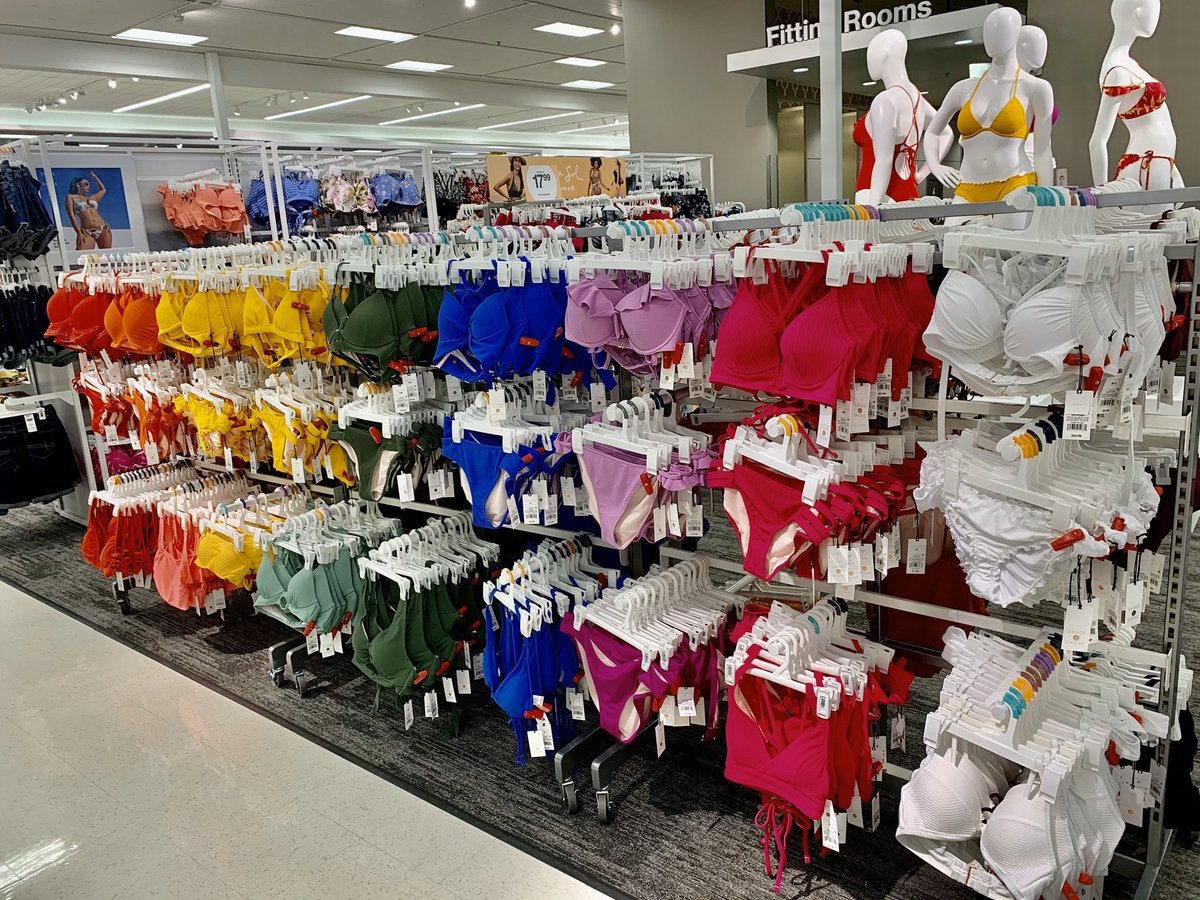 DrzymalaStephen's tweet image. Updated #Swim looks, loving all this #color upfront! #ClearwaterTarget #beachseason #swimwear #T1820 @VisualMiami @aldenkooken @CCasarez1 @Cynthiagallo7 ☀️🦩🌴