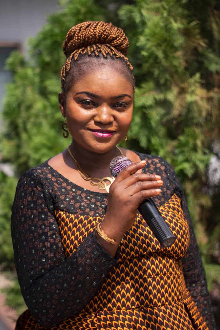 Mack_Akran's tweet photo. Sister Chinyere John(Aka It's alright),She is a Gospel Artist with a unique difference and presently has an Album Named(Aka It's alright) Call: 08033453084.
#toke #femi #koulibaly #RoberrtSecondLookTomorrow #robertocarlos #Lekki #Akon #KhaligraphJones #GodOfMercyEke #NairaMarley https://t.co/Kl9EbCE883
