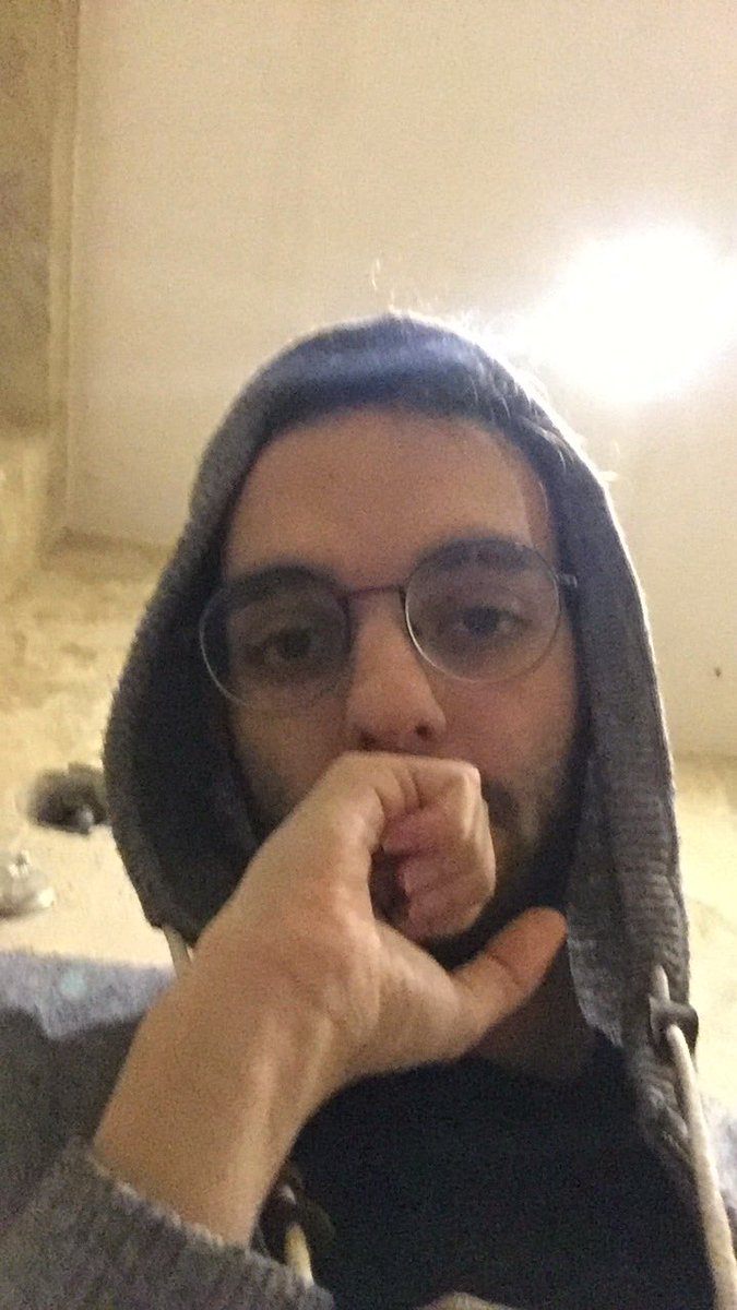 Brolaire_'s tweet photo. Leere deine Taschen wie die Passkontrolle./
Ziel des Spiels ist dass ich im Zaster rolle. 55/365 https://t.co/rV3fOZGHBQ