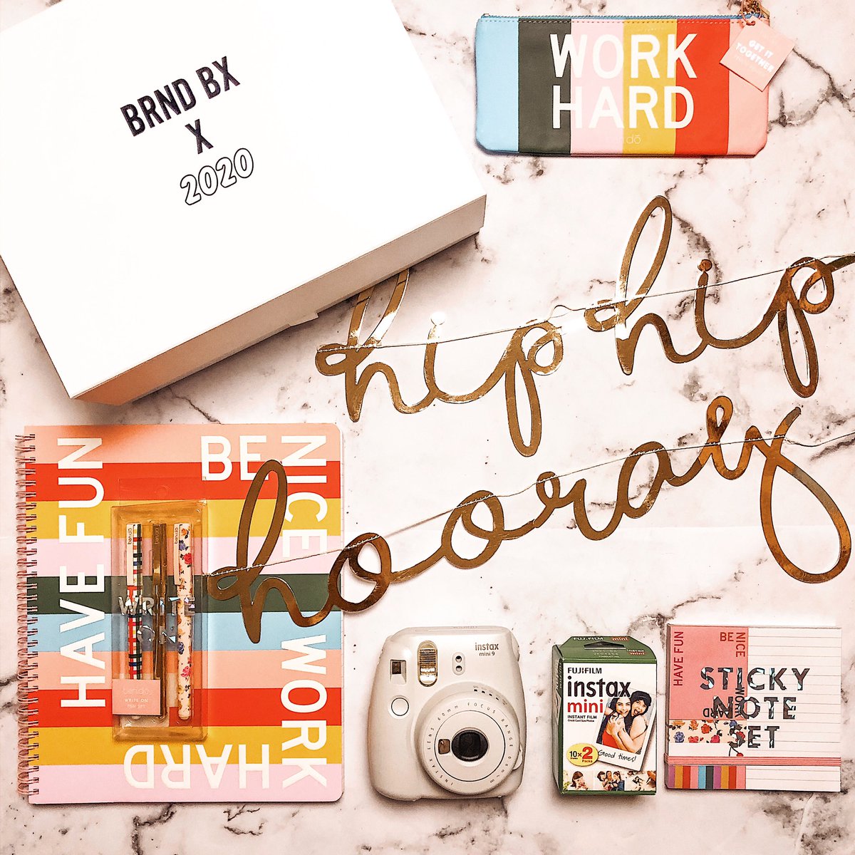 BrndBx's tweet photo. start the year as you mean to go on✨ enter for a chance to #WIN our customised Brnd Bx X 2️⃣0️⃣2️⃣0️⃣ box✨To Enter(INTERNATIONAL):
1️⃣ Follow @BrndBx
2️⃣ Click https://t.co/N7T3XGqnsV
Winners messaged + announced on @BrndBx Instagram after 6PM on 19.01.20! Good Luck, Love #BrndBx 💛 https://t.co/Jg56U7gyFJ