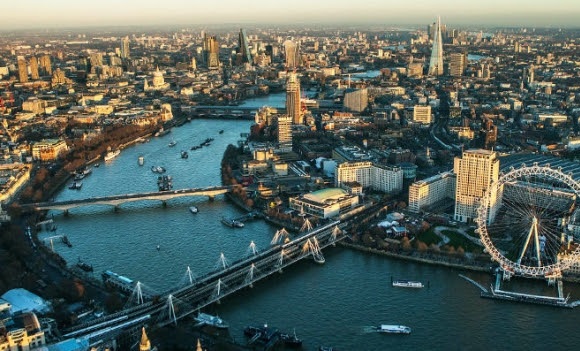 There´s so much more to London than #BigBen!! 🇬🇧🇬🇧🇬🇧Experience it here... verychic.com/en/search/vill…