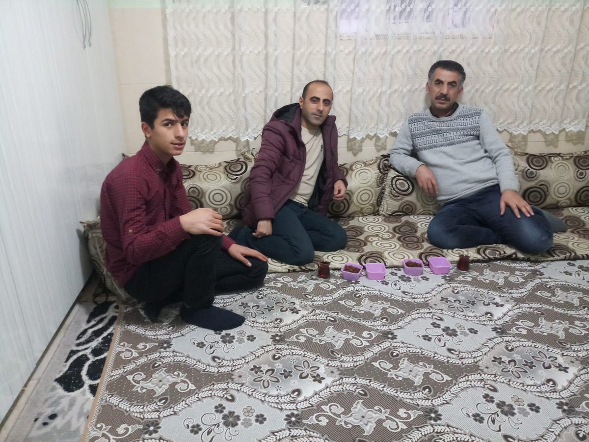 Şenköy Anadolu Lisesi öğretmenleri Ev ziyaretlerini sürdürmektedir...
#mardinandıkbaşaracağız