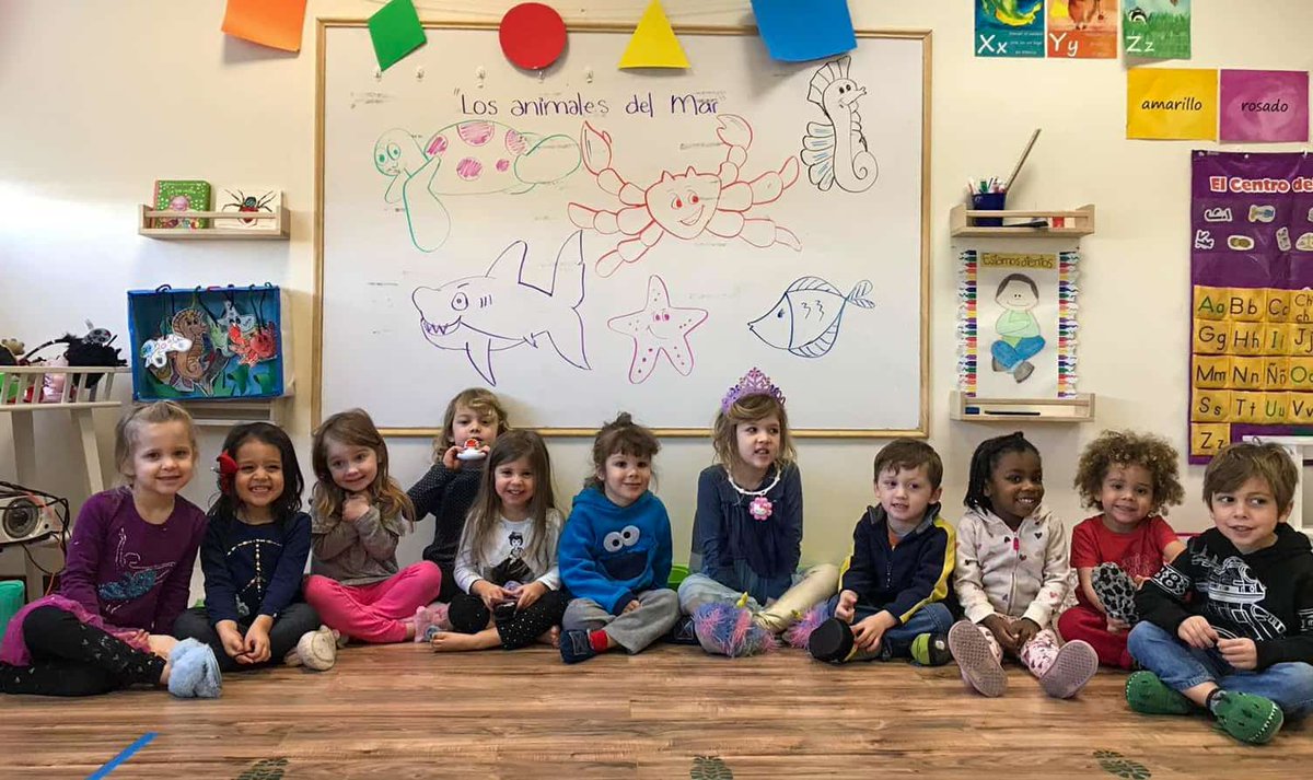 AtownArtMuseum's tweet image. New this year: #ArteEnEspañol twice in one week! Now occurring every other #FreeFunSunday as well as every other Wednesday. See upcoming dates &amp;amp; featured stories at allentownartmuseum.org/calendar. #SpanishImmersion