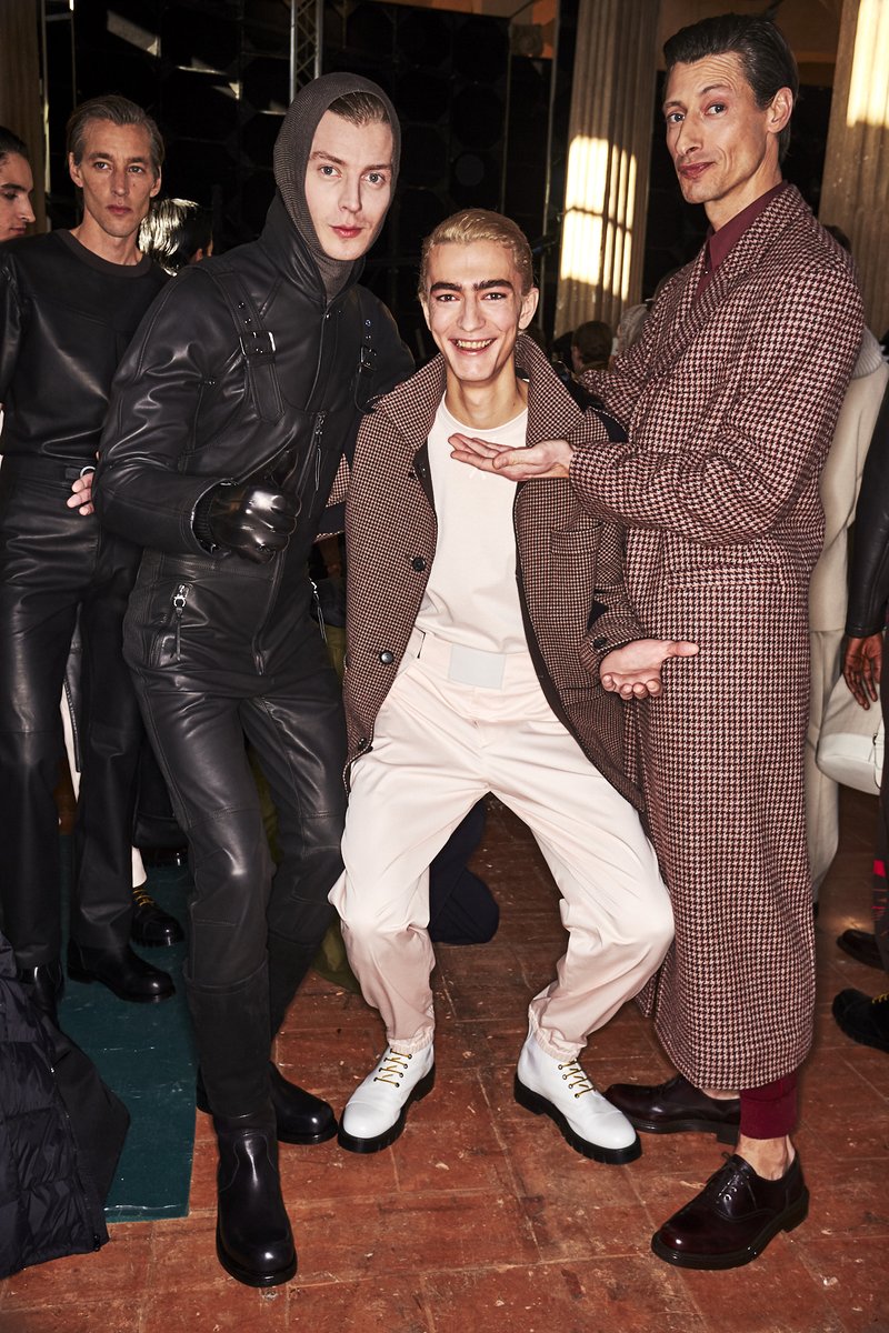 BoF's tweet photo. As we say "ciao" to Milan Fashion Week Men's, take a peek at what went on backstage at the shows. . . (via @Sonnyphotos) #MFWM #BoFW https://t.co/uYCLzPcp1X