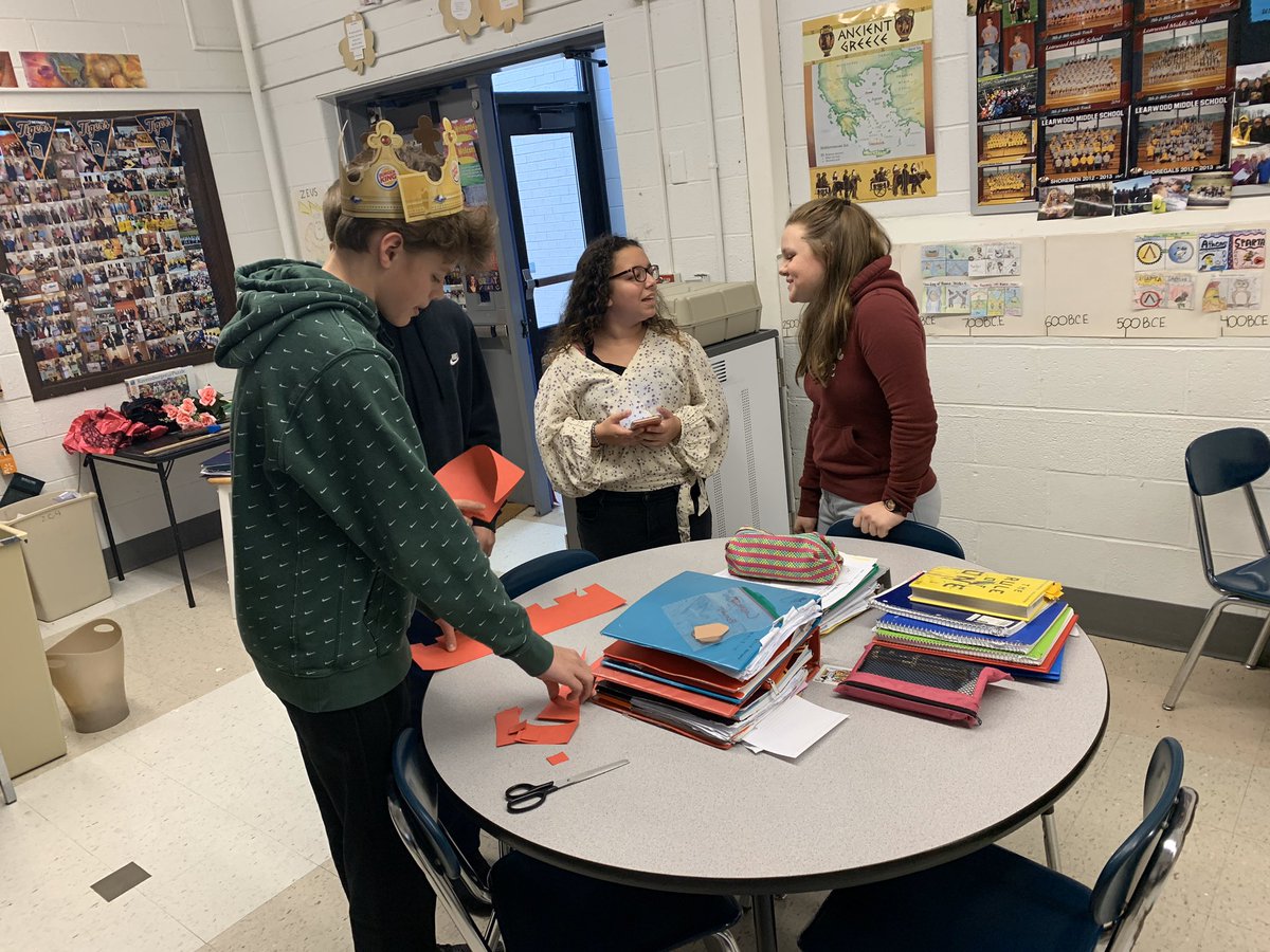 Mrs. Walters tweet media