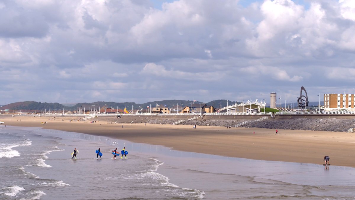 The Council is undertaking major maintenance and repair to the coastal defences on the shoreline of Aberavon Beach
If you’d like to know more, please sign up to the contractor’s newsletter here aberavoncrm@knightsbrown.co.uk @VisitNPT @RDPNPT #seadefence #coastaldevelopment