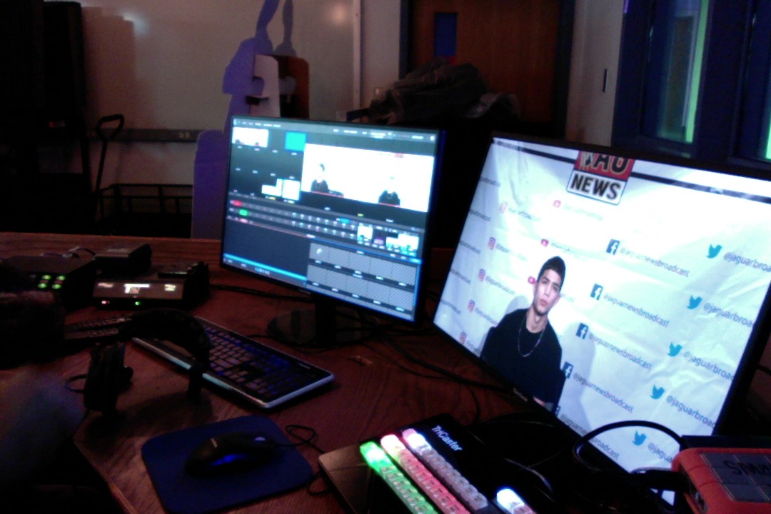 jaguarbroadcast's tweet photo. The Tricaster has a mind of its own today... https://t.co/U8ZFibd0yx