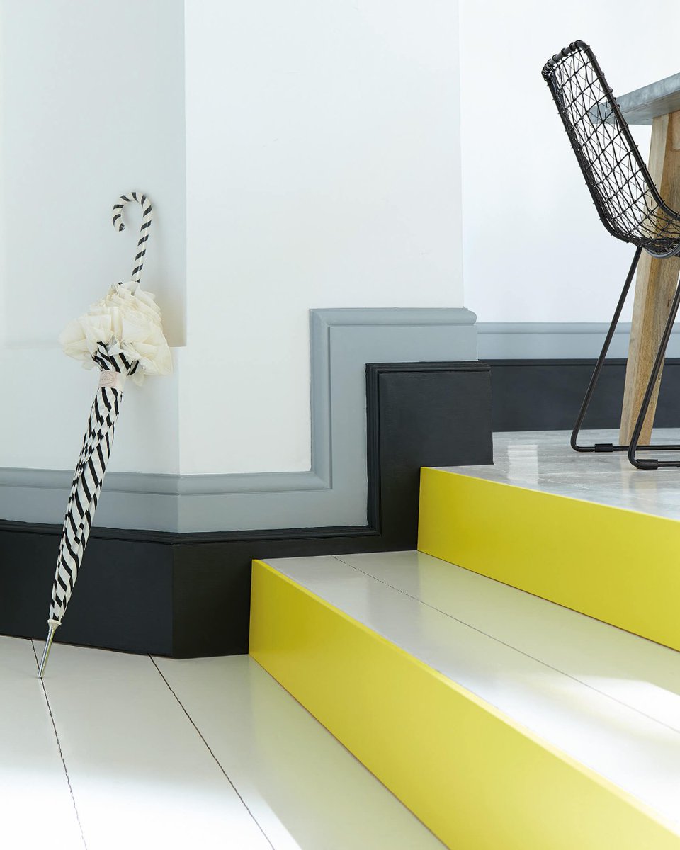 TempleogueDecor's tweet photo. Get creative with the smaller details in your home. Pictured is @LittleGreene's Lamp Black 228, Urbane Grey 225, Trumpet 196. Pop in-store to see their full range. 

#littlegreenepaint #paint #colour #homedecor #homedesign #interiordesign https://t.co/eJm4oxDgdG