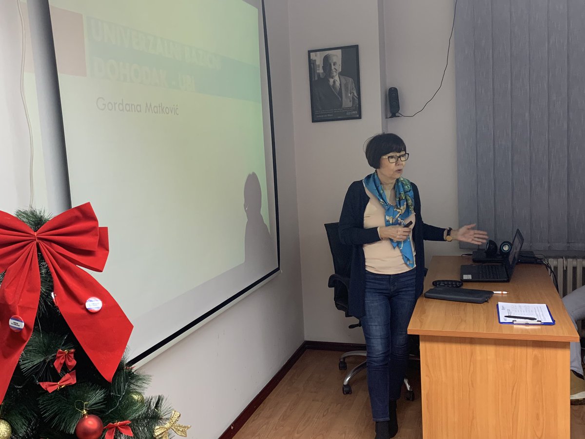MiloshNikolic1's tweet photo. Uvek veliko zadovoljstvo ugostiti Gordanu Matković @CspOffice @FakultetFEFA na glavnom programu Akademije liberalne politike @LibekBG koja ovoga puta sa polaznicima razgovara o Univerzalnom bazičnom dohotku (UBI).
#LibekALP9 #Libek https://t.co/mN8oUNovBL