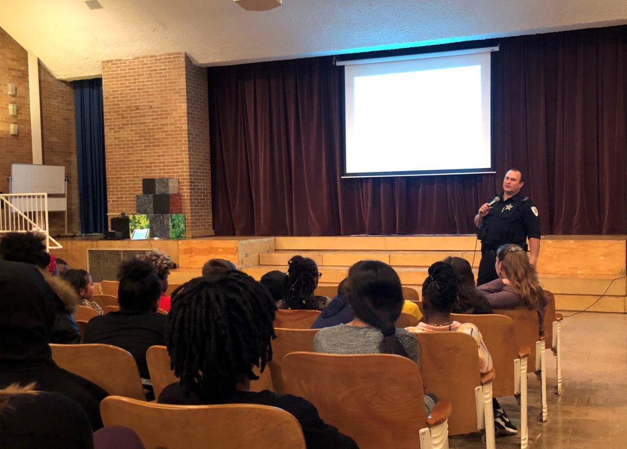 skokie-police-on-twitter-officer-wilken-and-officer-swaback-partnered