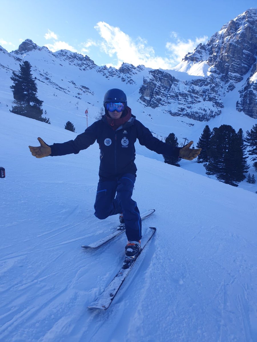 Ex TELEMARK TITAN is two weeks of training and developing the Telemark technique, finishing with 2 championship races and finally the mountain race. 
Most are picking the technique up quickly before the racing begins next week.
#Telemarktitan20 #Armyconfidence <a href="/Proud_Sappers/">Corps of Royal Engineers</a> ❄🇨🇵