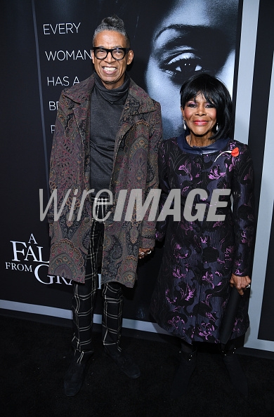 bmichaelAmerica's tweet photo. Cicely Tyson and designer B Michael arriving on the #redcarpet @Netflix #TylerPerryStudio "A Fall From Grace" NYC movie 🎥 premiere. @IAmCicelyTyson wearing B Michael #couture #fashion #film #style #timeless #elegance #nyc #bmichaelamericaglobal #tylerperry #cicelytyson https://t.co/dk4WSxDw7R