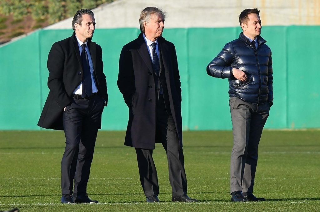sitodeigrifoni's tweet photo. Competenza, organizzazione, unità di intenti delle varie componenti, sotto lo sguardo vigile e paterno di un leader appassionato e presente, sono la base su cui il #GenoaCFC ha costruito i grandi successi sportivi degli ultimi tempi. https://t.co/Lhw7owXVET