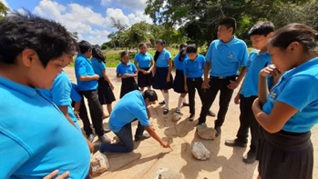 CONAFE_mx's tweet photo. El Líder para la Educación Comunitaria (LEC), Gilmer Pech Cocom, es una de nuestras #HistoriasDeÉxitoConafe.🏆
Gilmer se ha esforzado en realizar una excelente labor educativa en la Escuela Secundaria “José Vasconcelos” de Temozón, en Yucatán.👨🏫
¡Muchas Gracias!
#OrgulloConafe https://t.co/M6AC0ujSEk