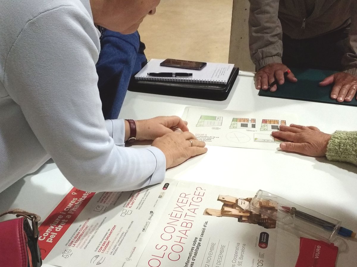 perviure's tweet photo. Ja teniu disponible la crònica del cicle de xerrades "Conviure i cures pel dret a l’habitatge digne" q vam organitzar la tardor passada i en la q van participar @FactoCoop @Filalagullacoop @celobert_coop @PAH_BCN @sindicatdebarri @canmasdeu i #CalCases🏡👇
https://t.co/7c2mSwOWmZ https://t.co/0MZsHCrInN
